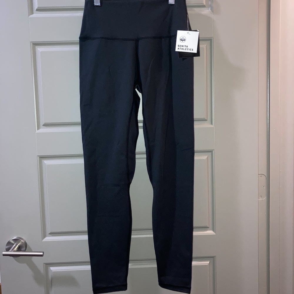 NWT Senita Leggings - Black - Size L